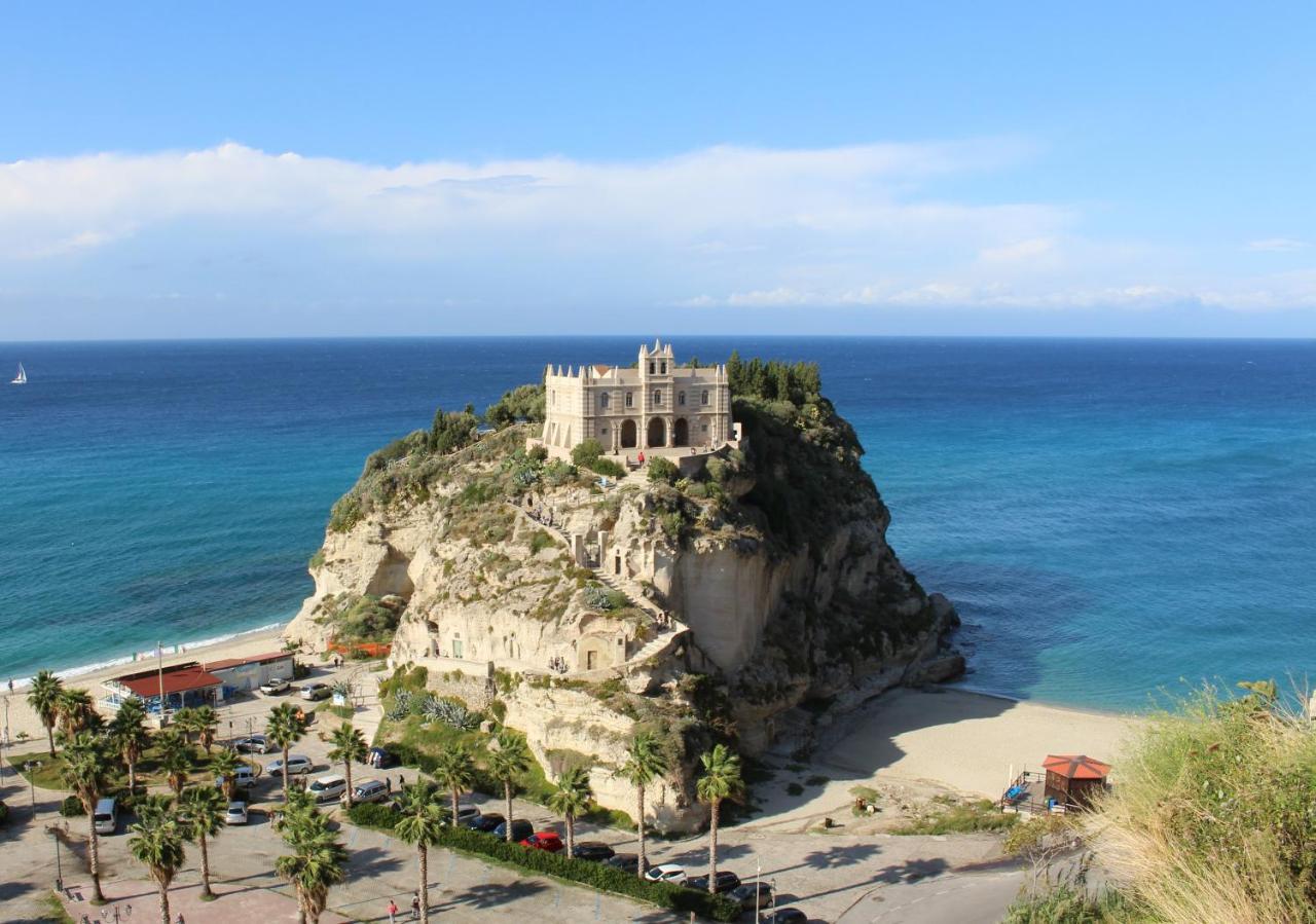 Villa Maria Elena Charme B&B Capo Vaticano Eksteriør bilde